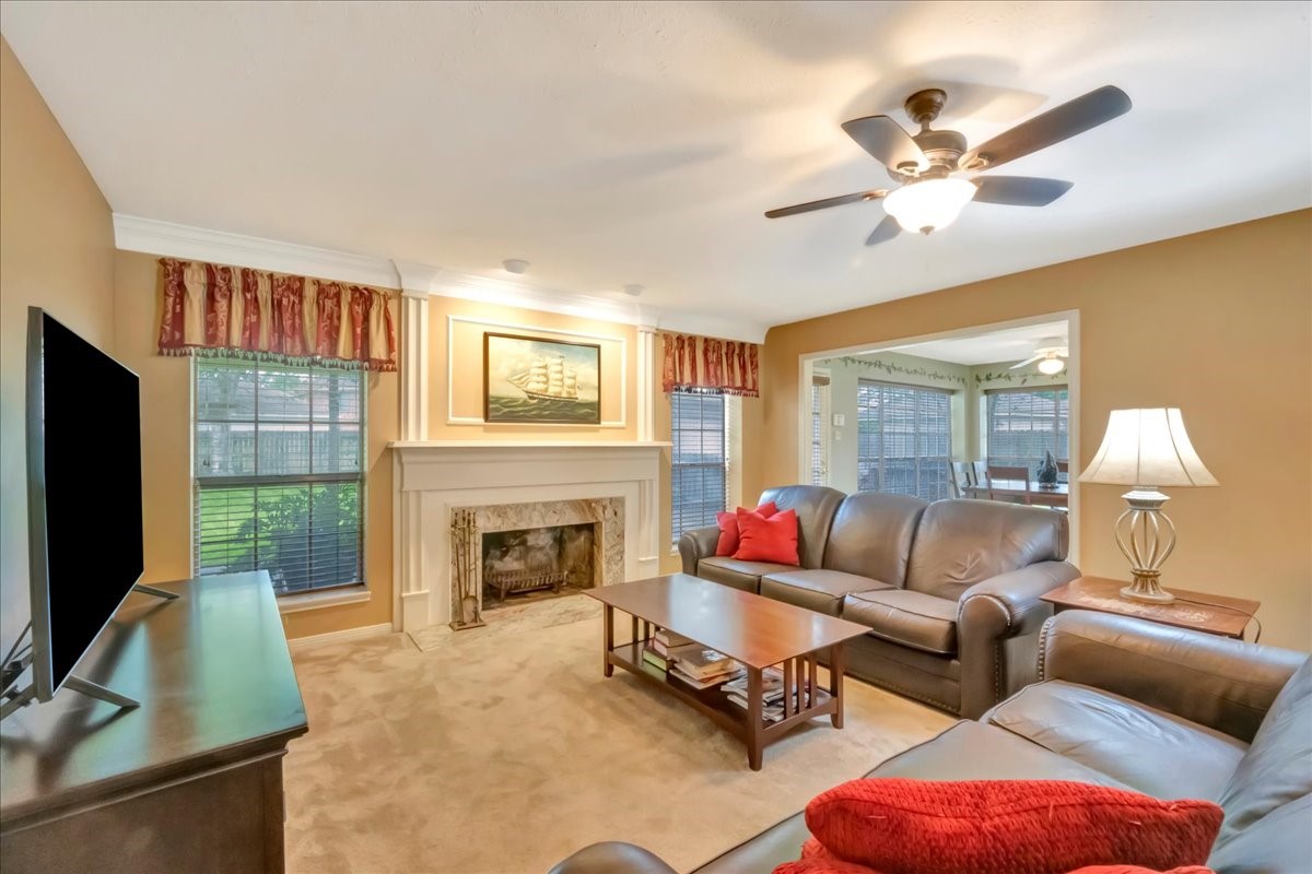 2031 Hillside Oak Lane Property Photo 4