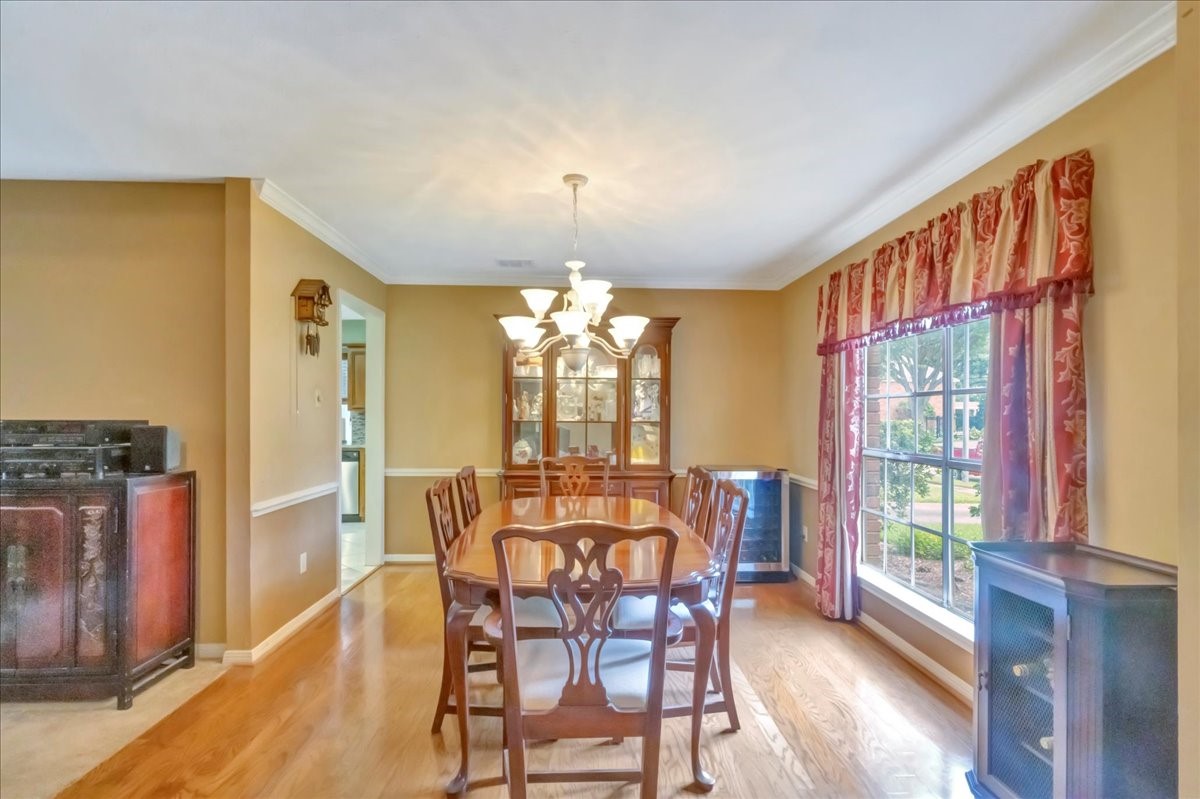 2031 Hillside Oak Lane Property Photo 7