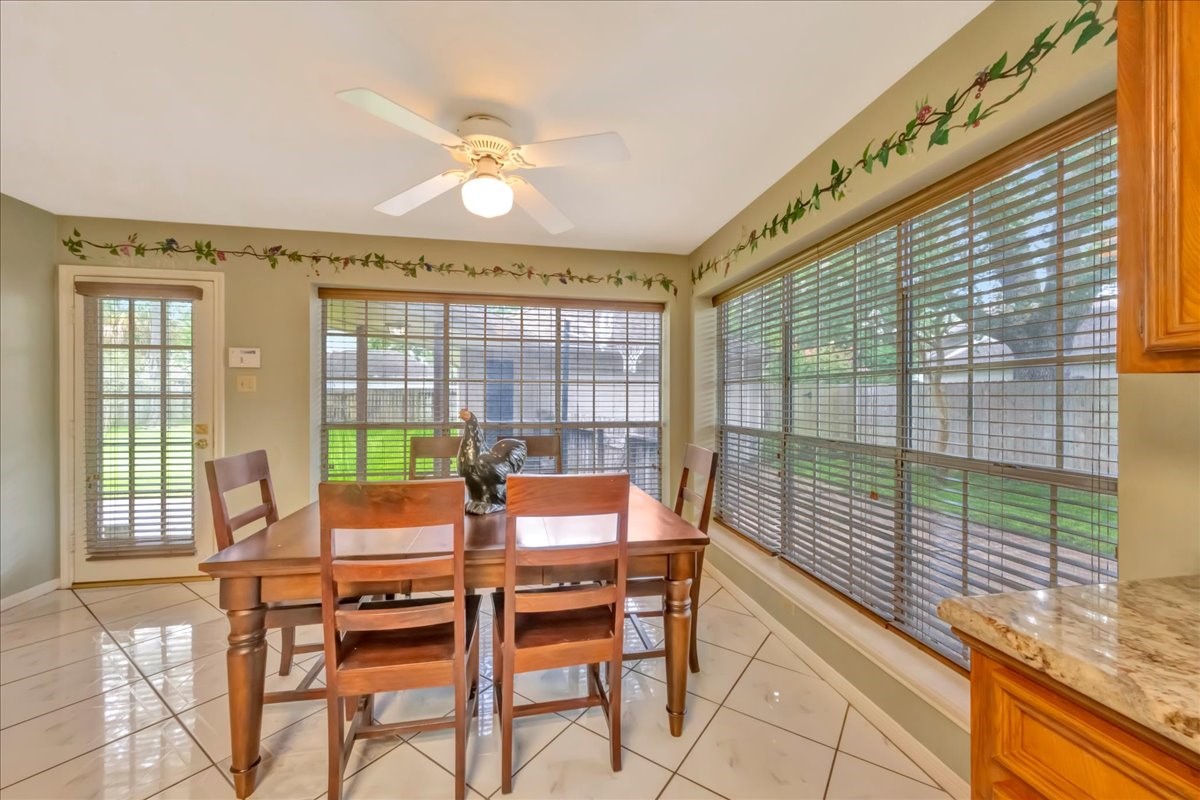 2031 Hillside Oak Lane Property Photo 13