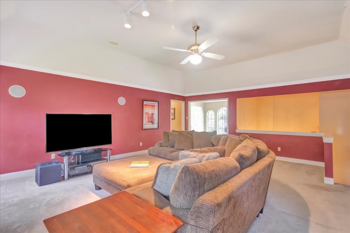 2031 Hillside Oak Lane Property Photo 24