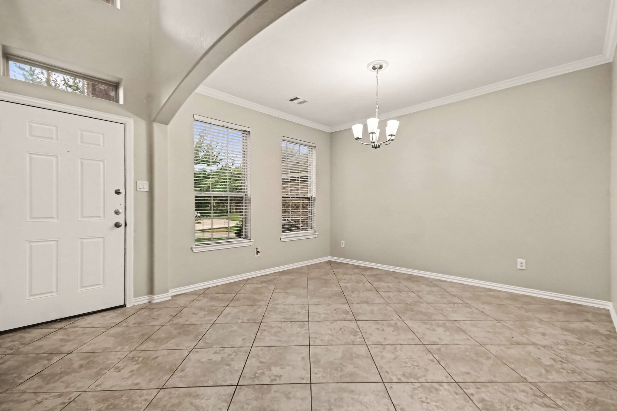 2502 Flowing Palm Lane Property Photo 5