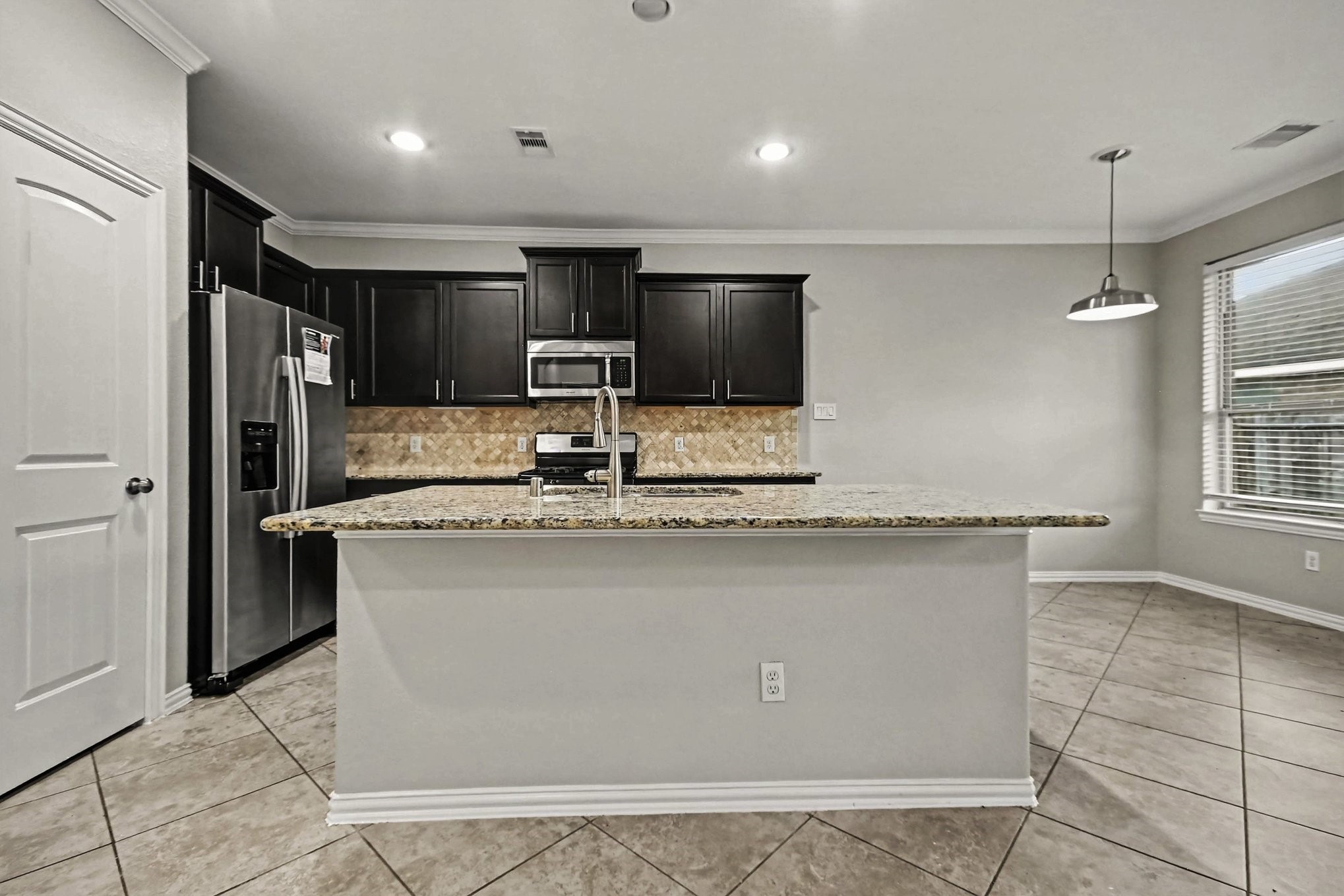 2502 Flowing Palm Lane Property Photo 8