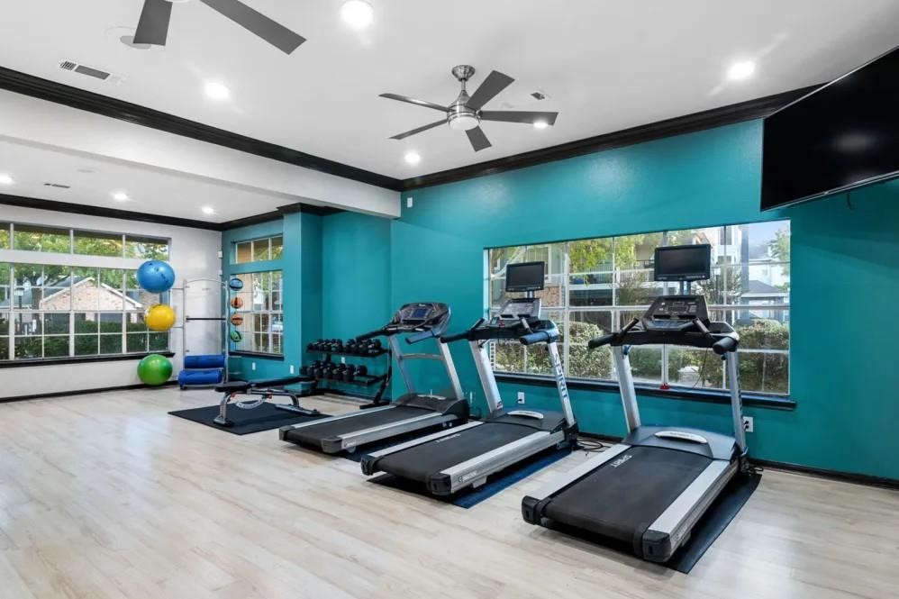 6565 Hollister Street 0715 Property Photo 7