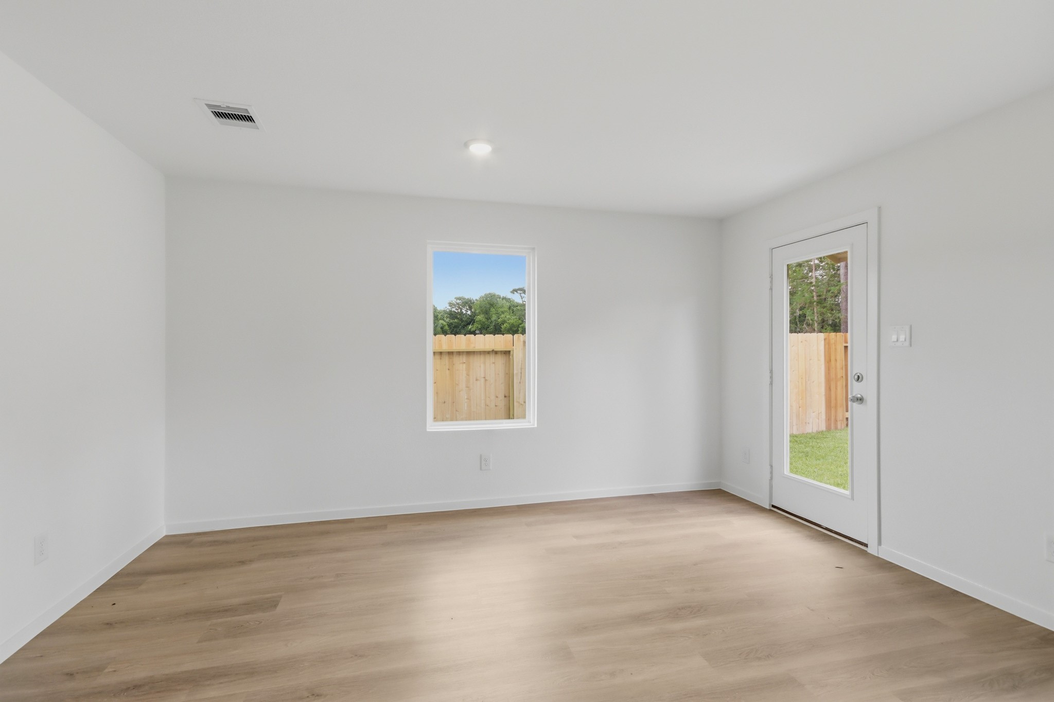 228 Golden Eagle Boulevard Property Photo 9