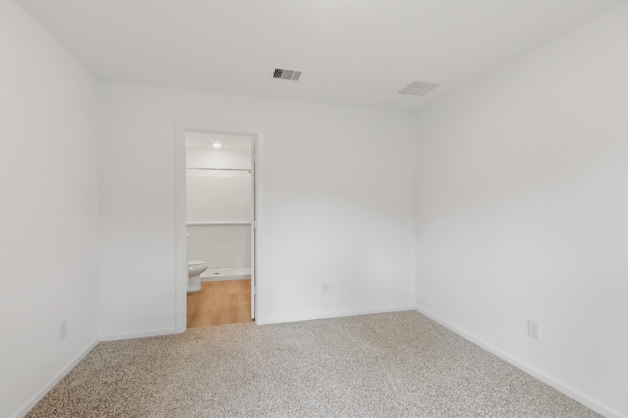 228 Golden Eagle Boulevard Property Photo 10