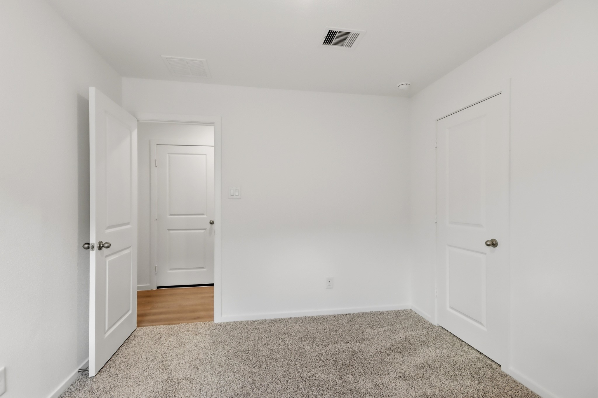 228 Golden Eagle Boulevard Property Photo 16