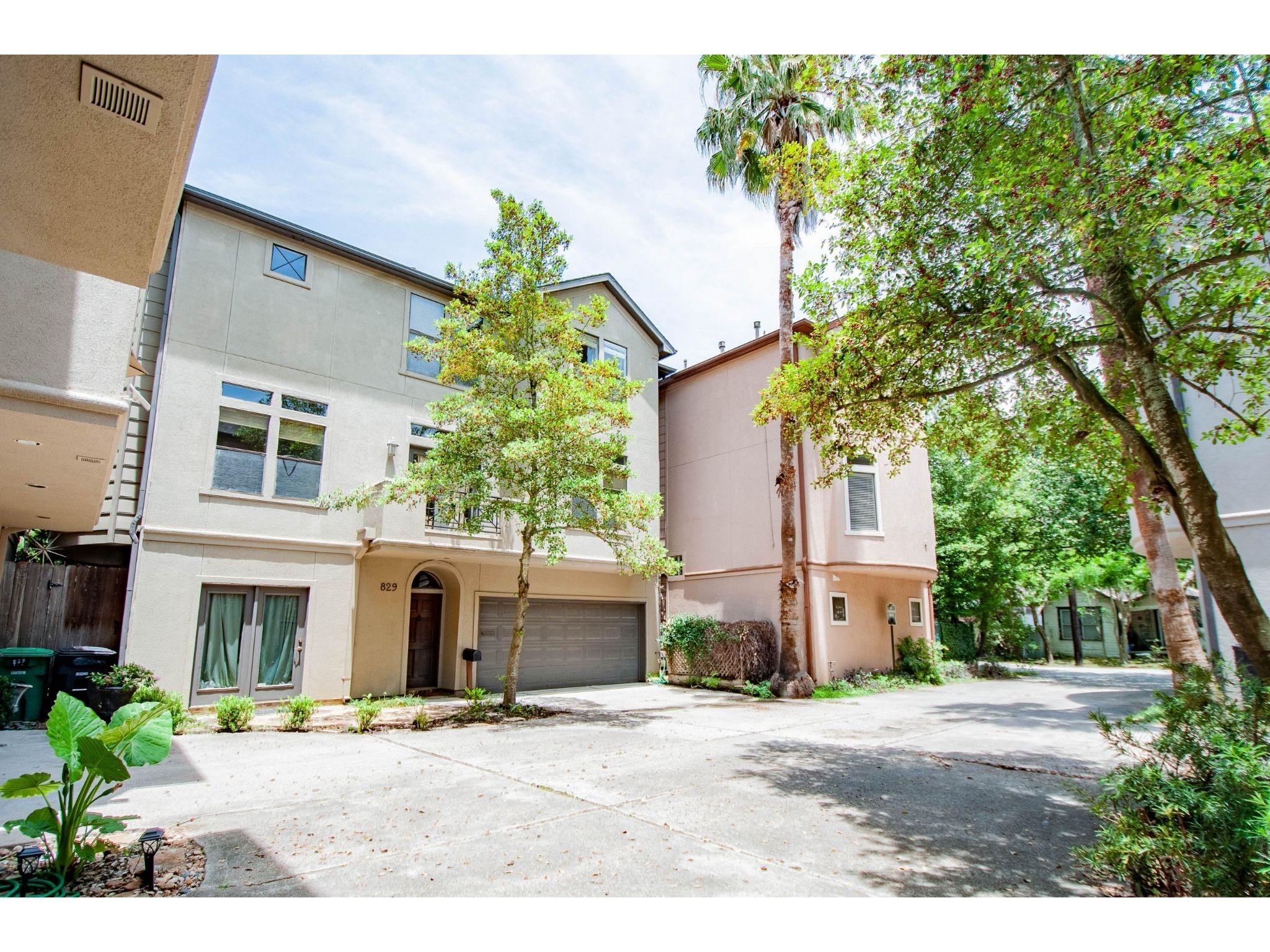 829 Malone Street Property Photo 1