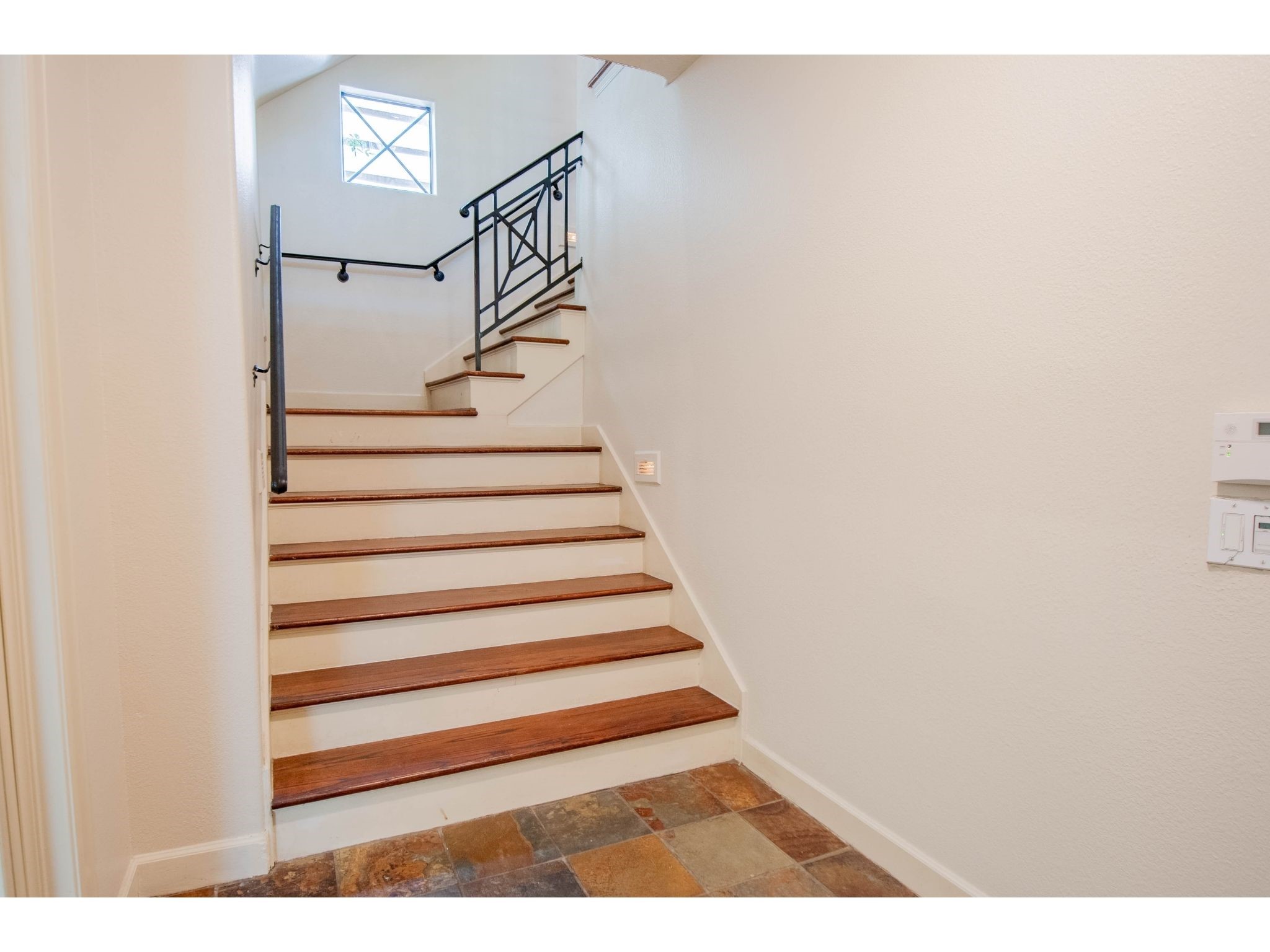 829 Malone Street Property Photo 3