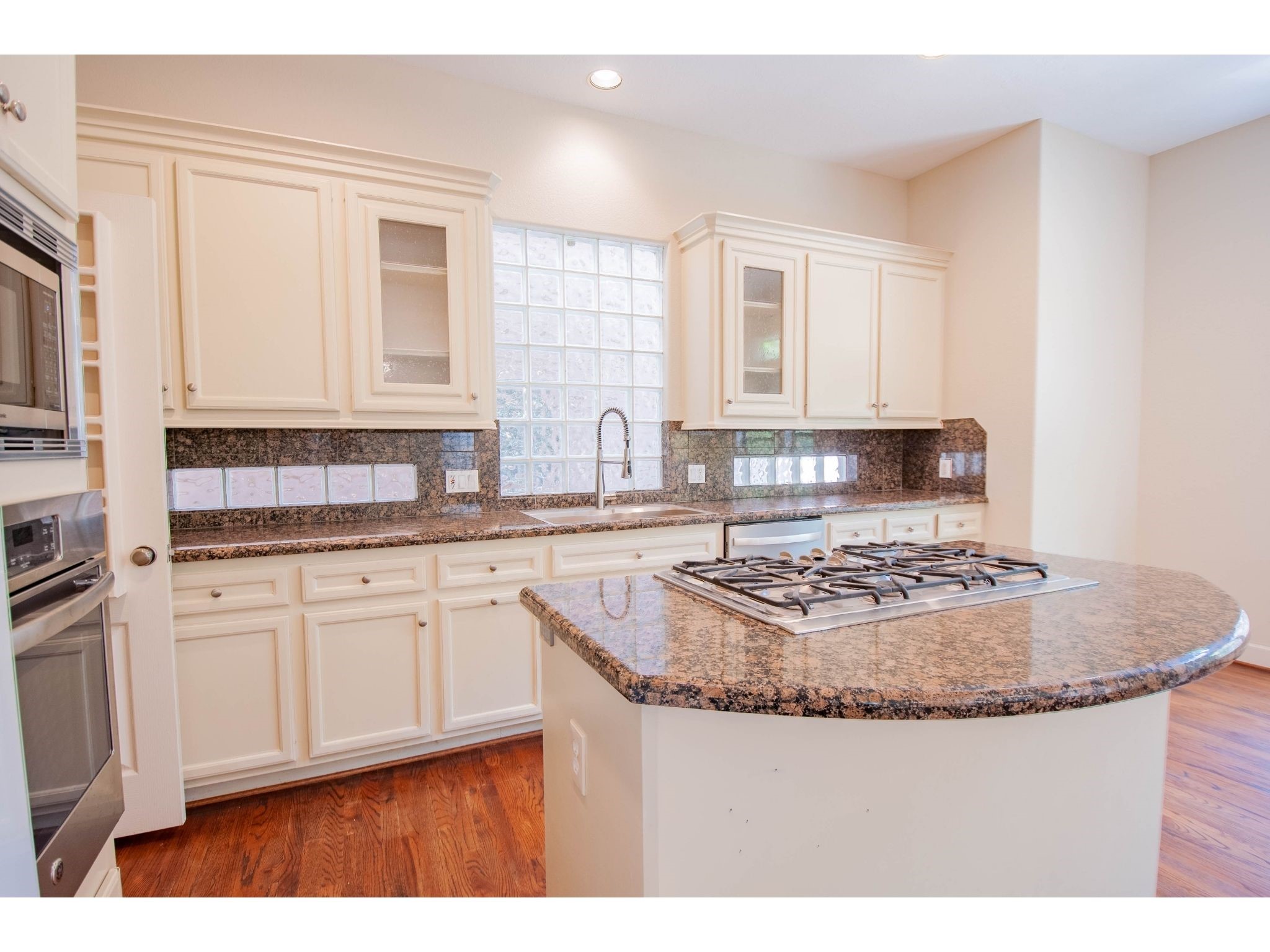 829 Malone Street Property Photo 10