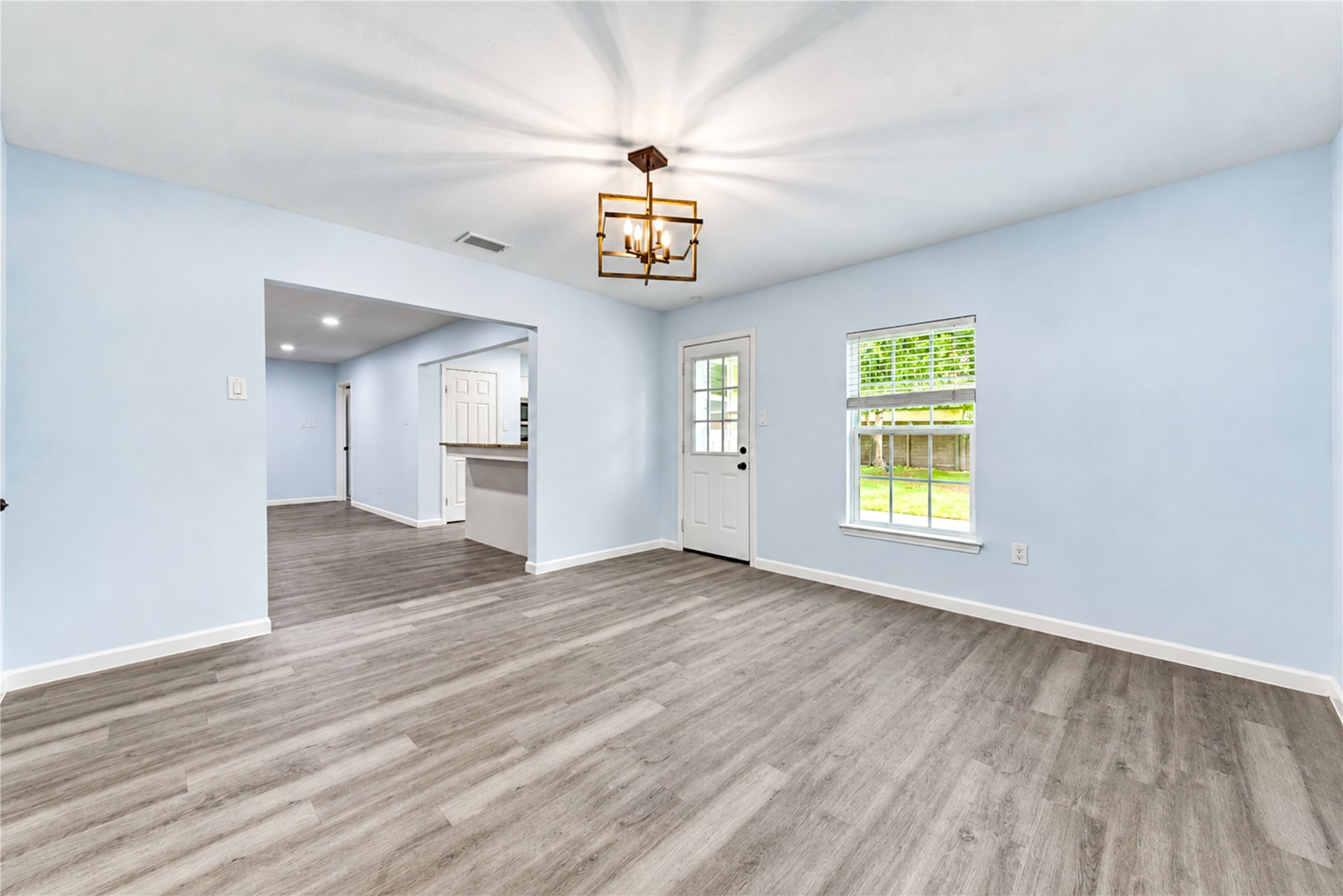 910 Cedar Lane Property Photo 10