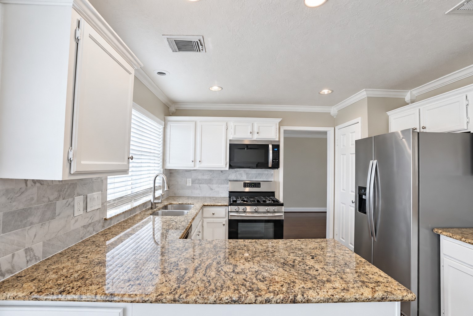 5006 Spring Branch Drive Property Photo 13