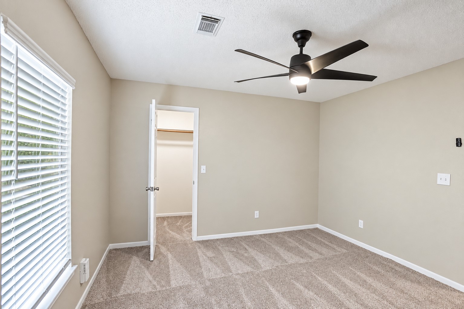 5006 Spring Branch Drive Property Photo 18