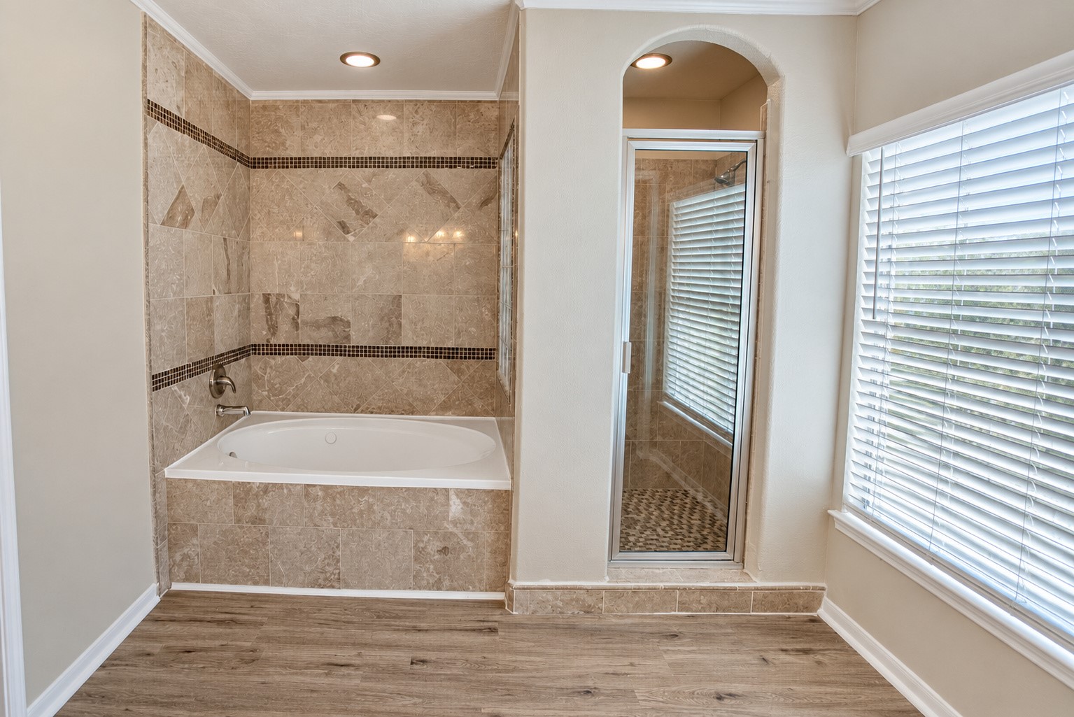 5006 Spring Branch Drive Property Photo 22