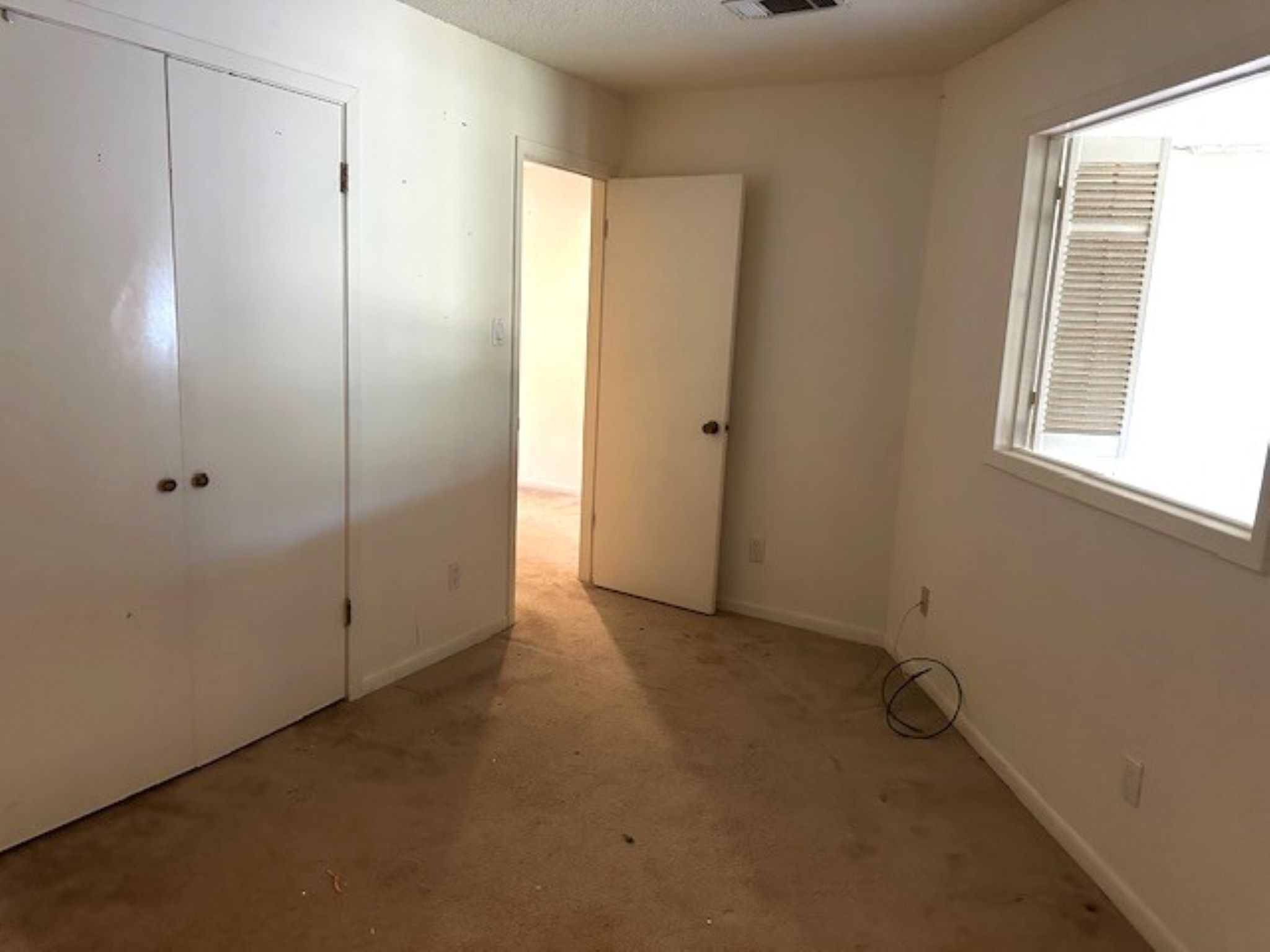 24476 Country Club Dr Property Photo 6