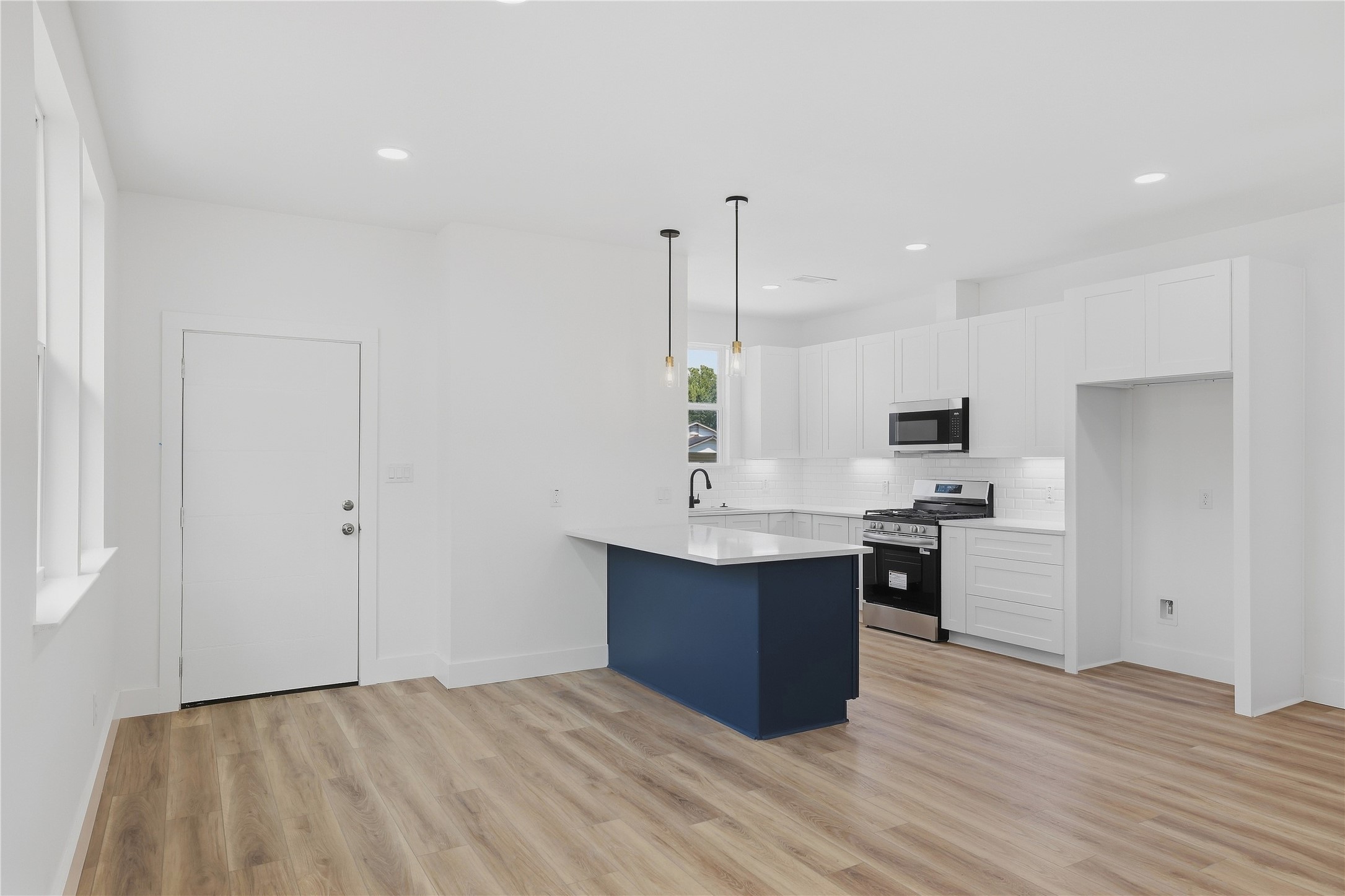 250 Georgia Street A Property Photo 10