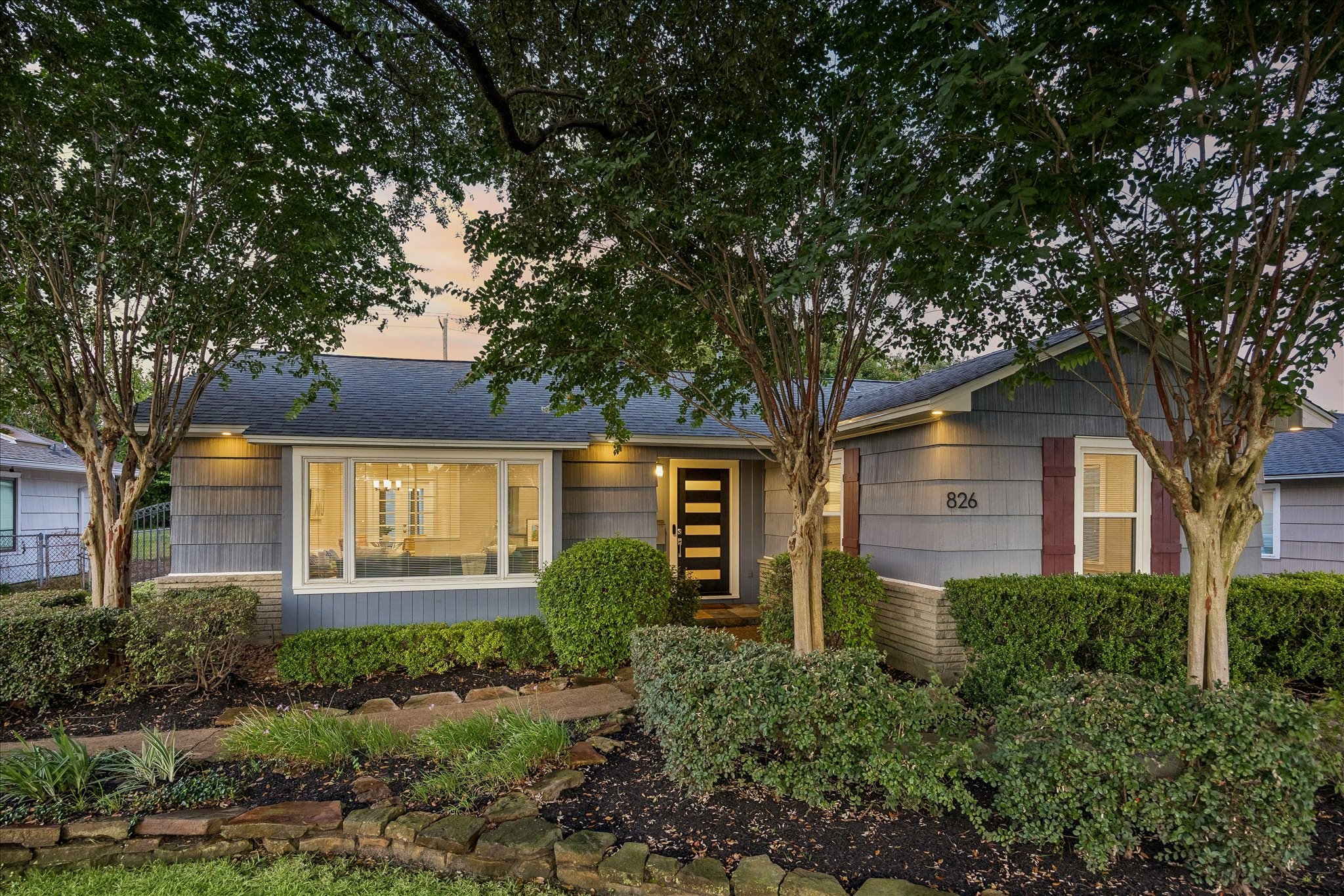 826 T C Jester Boulevard Property Photo 8
