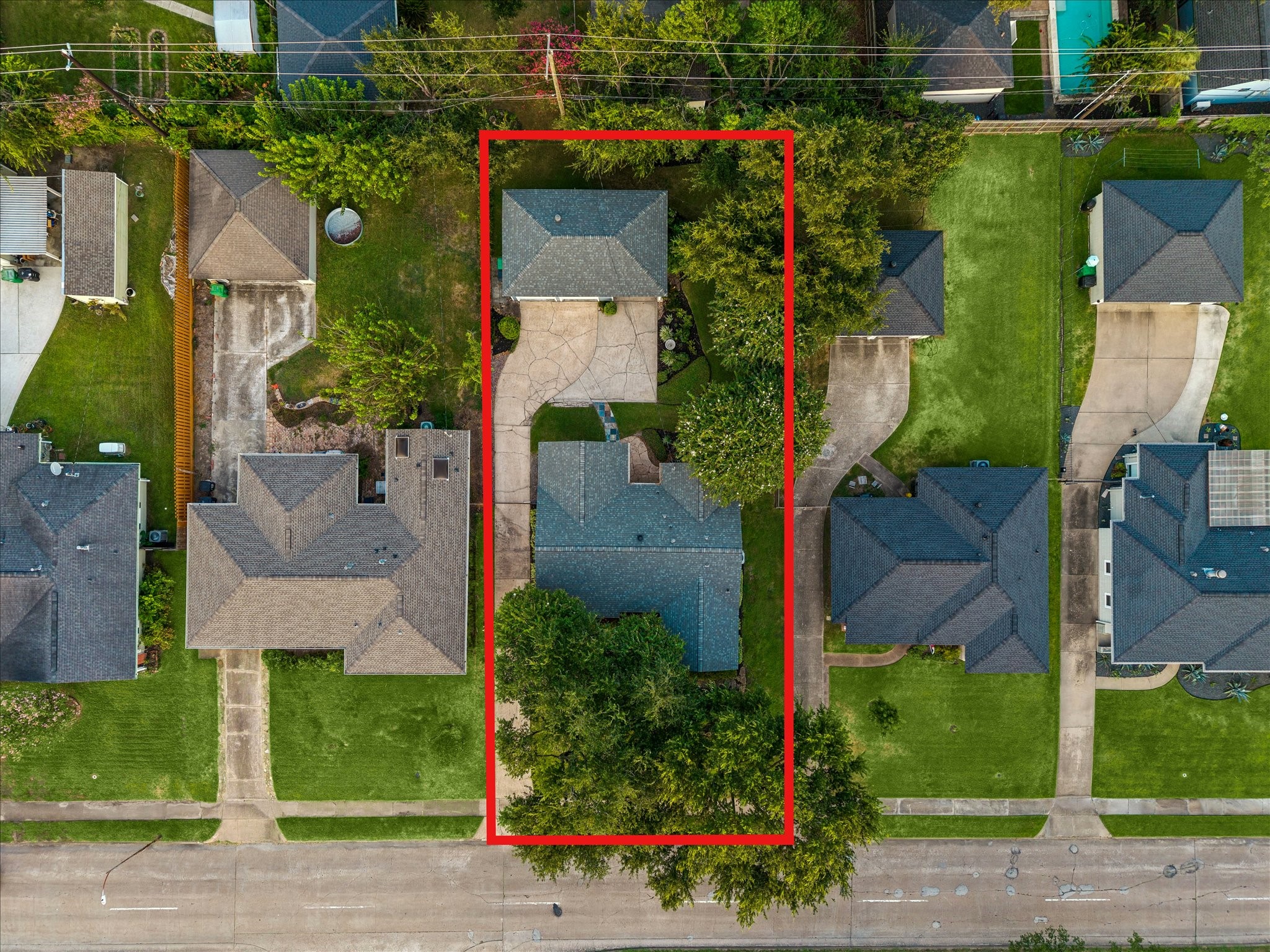 826 T C Jester Boulevard Property Photo 26
