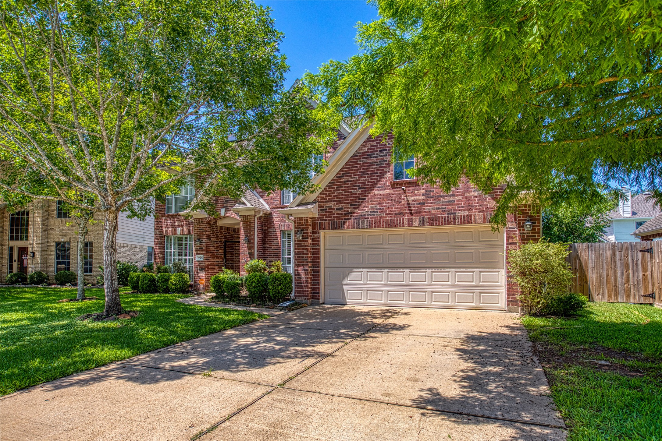 6505 River Glen Court Property Photo