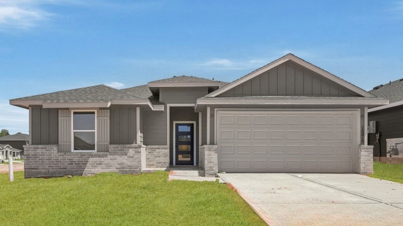 15912 Maybelle Street Property Photo 1