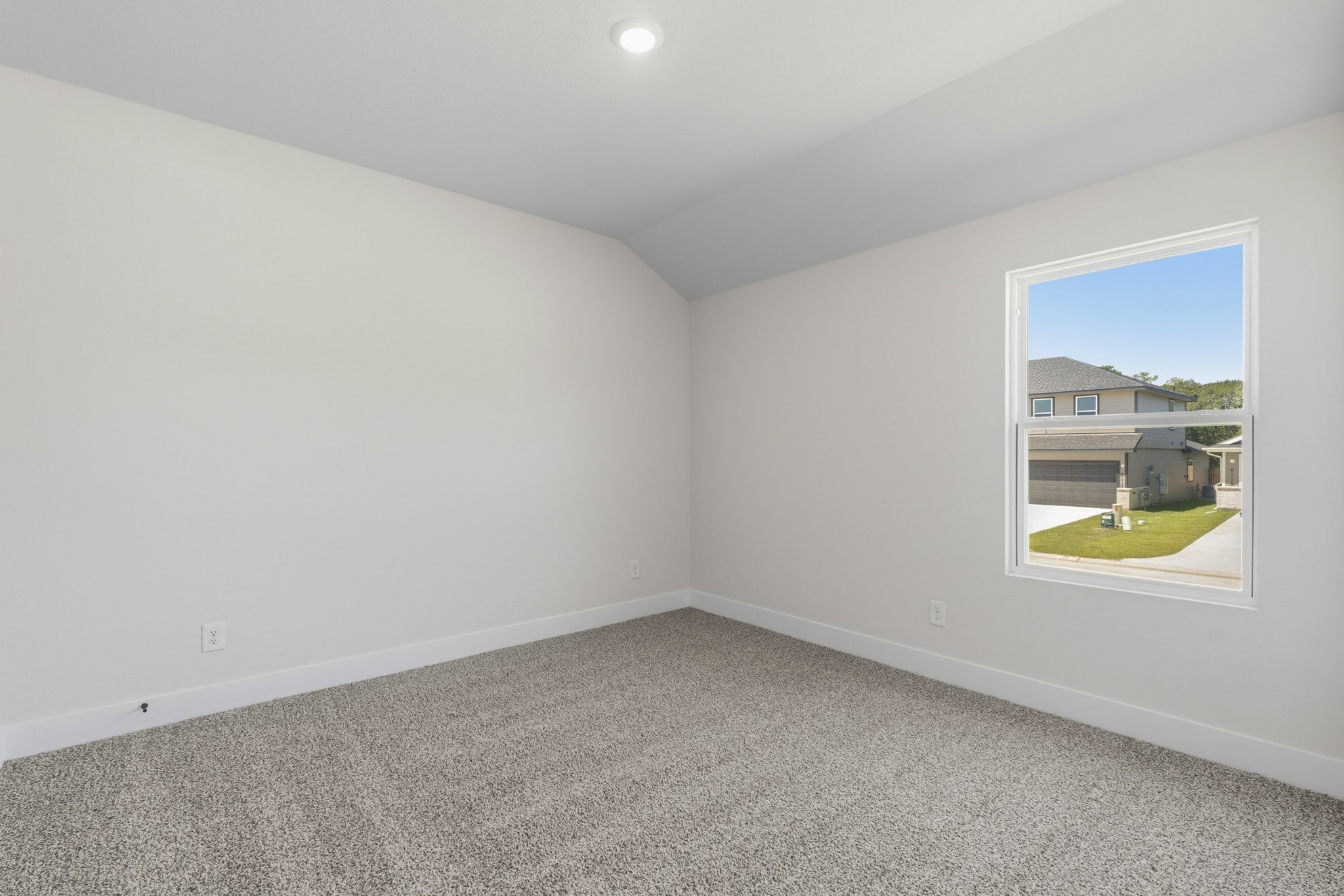 15912 Maybelle Street Property Photo 15