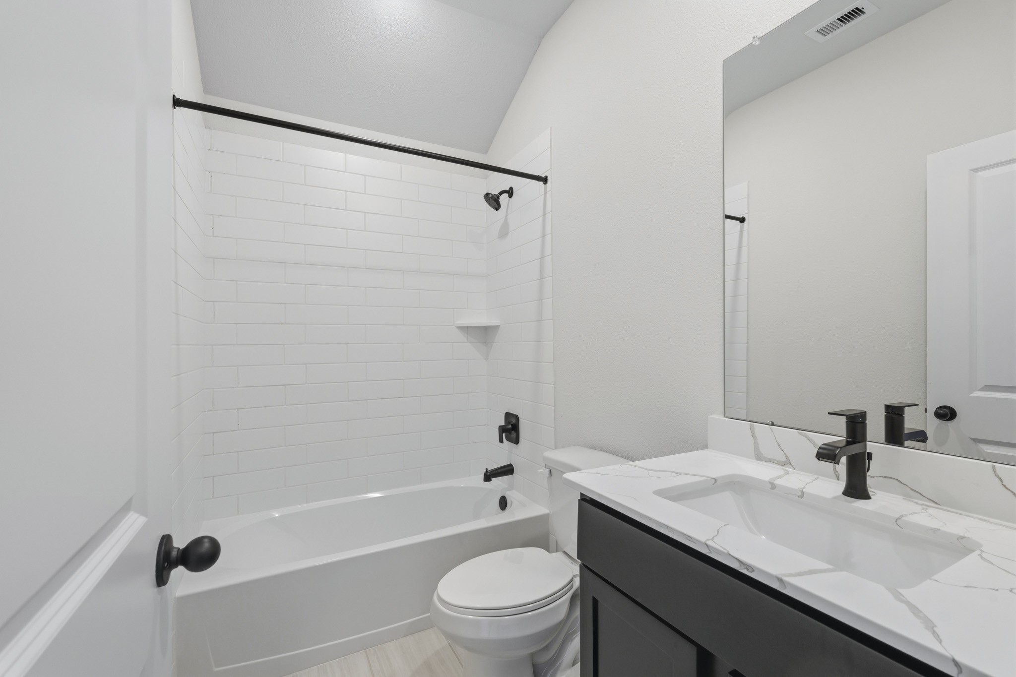 15912 Maybelle Street Property Photo 17