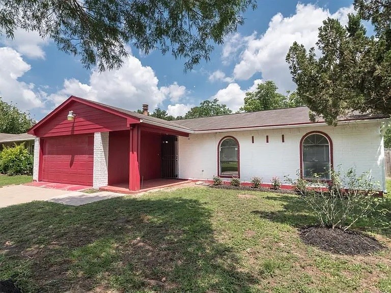 17519 Fieldglen Drive Property Photo 1