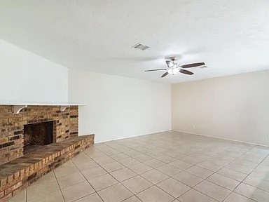 17519 Fieldglen Drive Property Photo 3