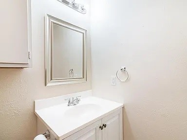 17519 Fieldglen Drive Property Photo 18