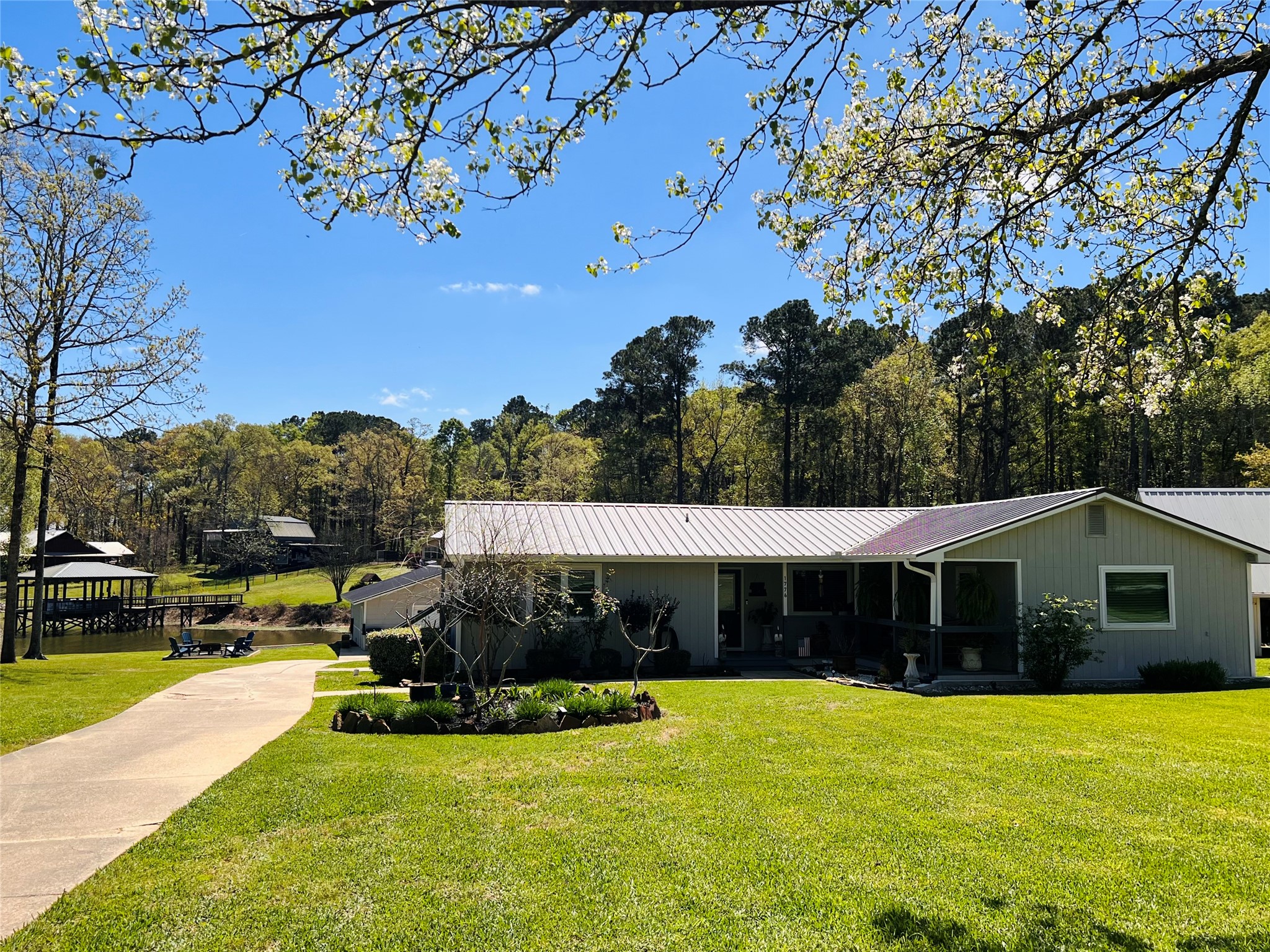 1776 Lakeshore Drive Property Photo 1