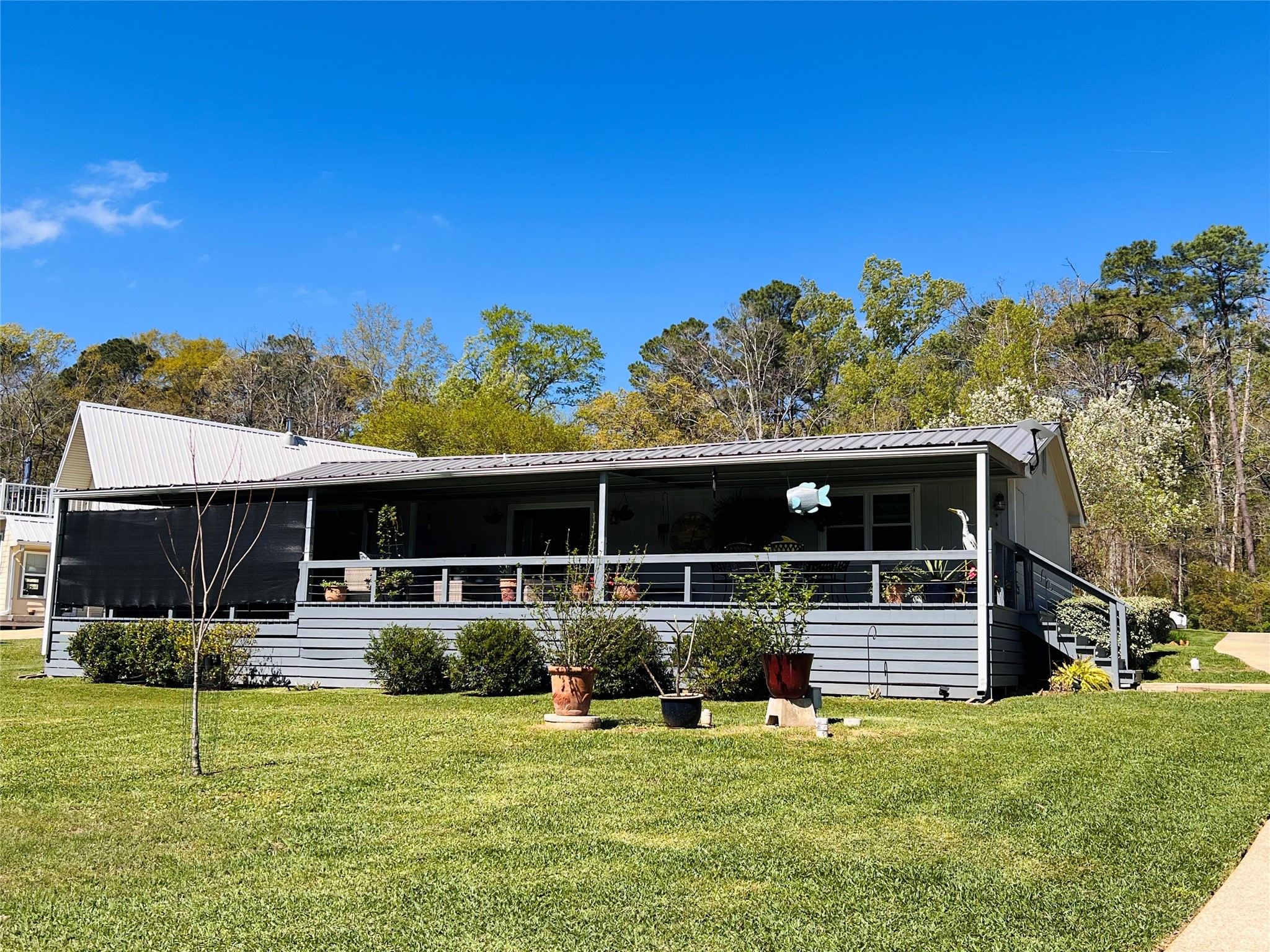 1776 Lakeshore Drive Property Photo 8