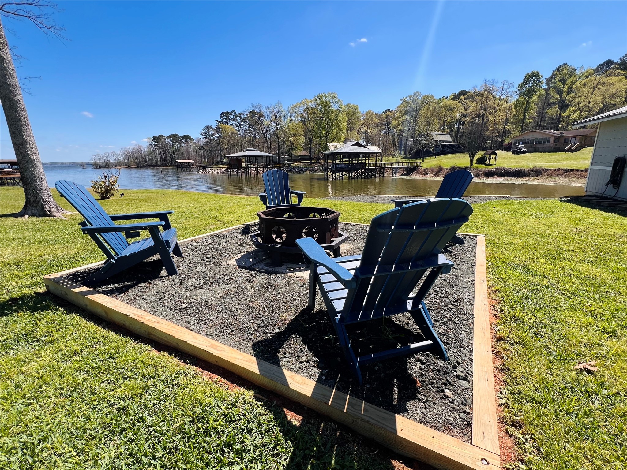 1776 Lakeshore Drive Property Photo 12
