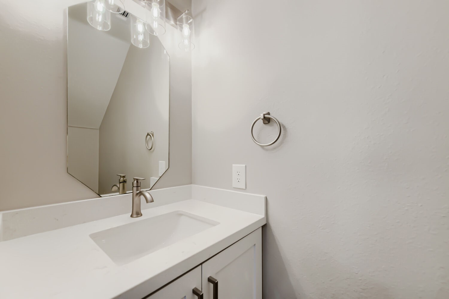 11 Wineberry Place Property Photo 9