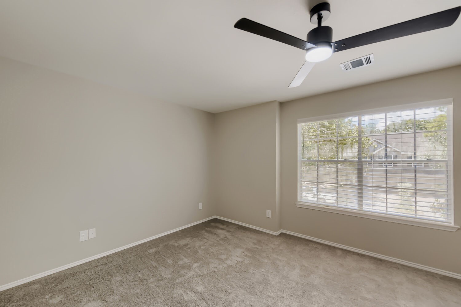11 Wineberry Place Property Photo 13