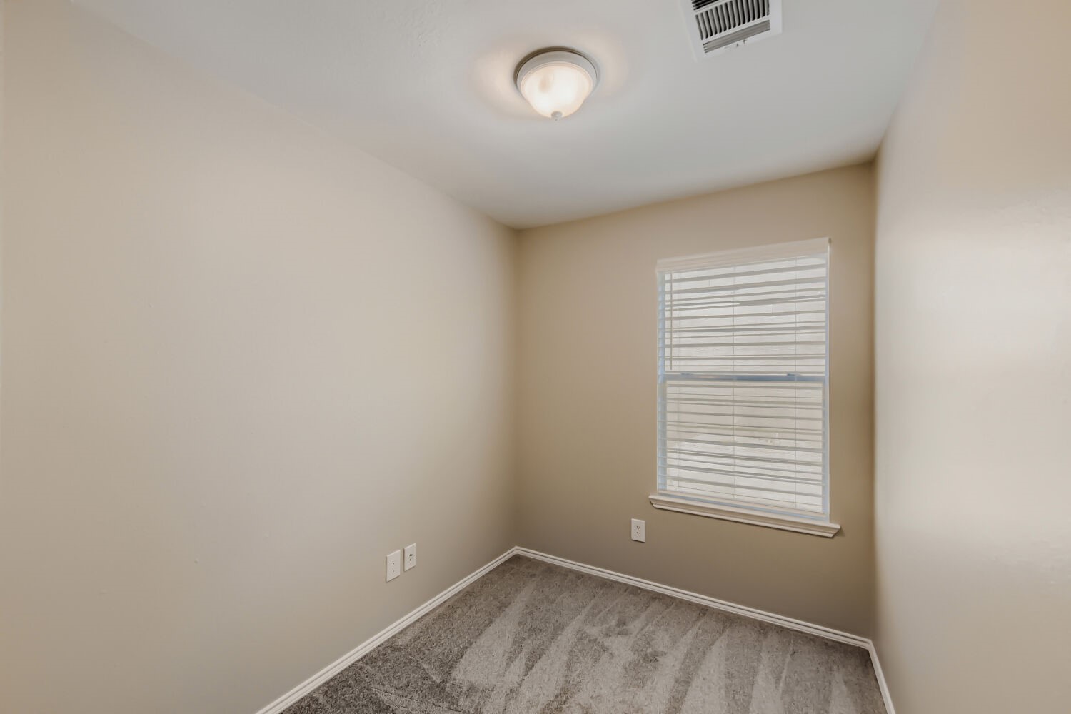 11 Wineberry Place Property Photo 15