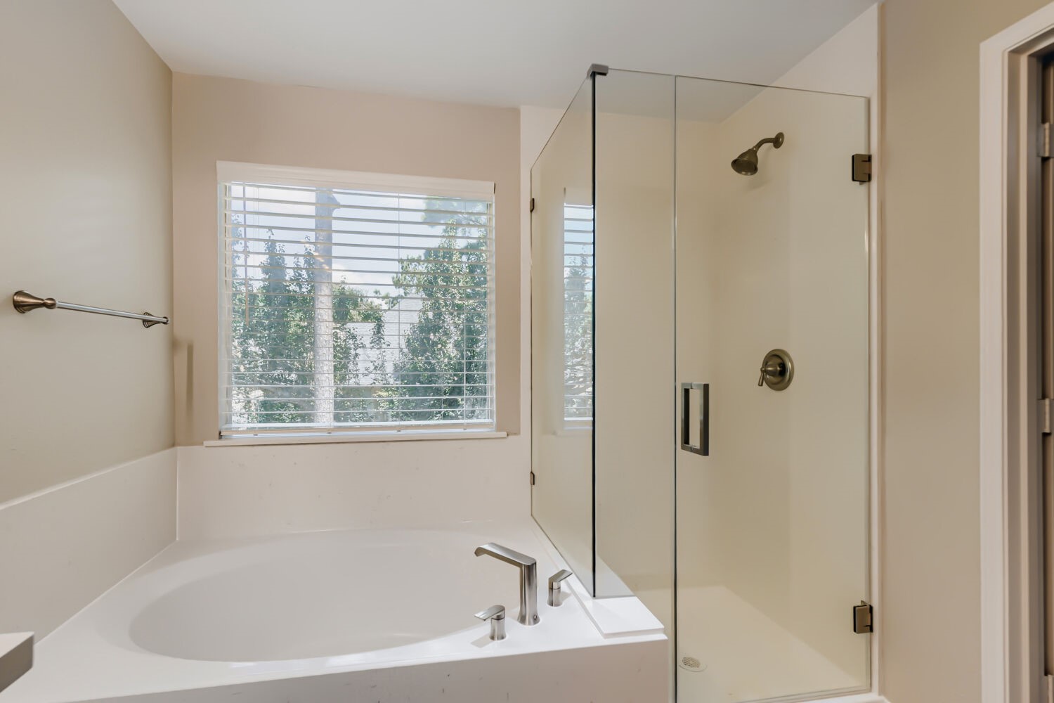 11 Wineberry Place Property Photo 19