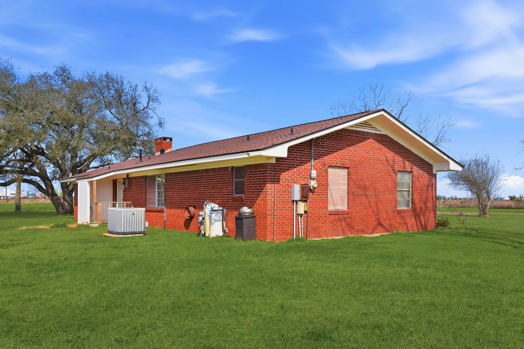 1839 W Henderson Rd Property Photo 27