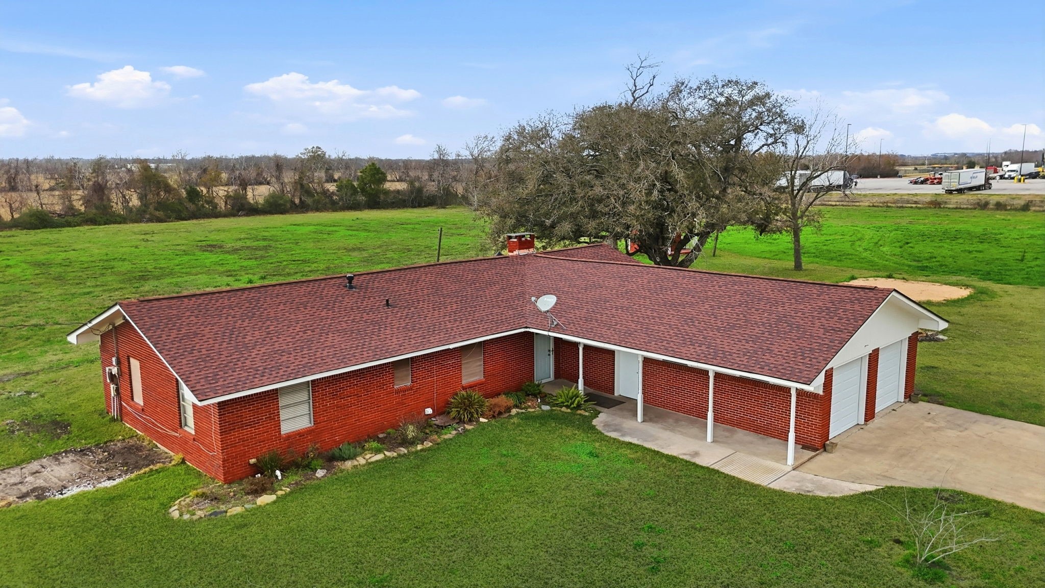 1839 W Henderson Rd Property Photo 33