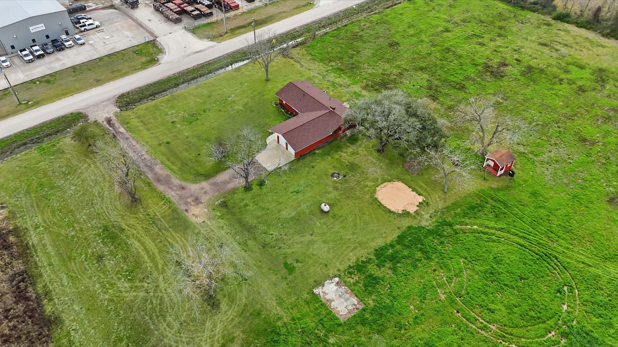 1839 W Henderson Rd Property Photo 36