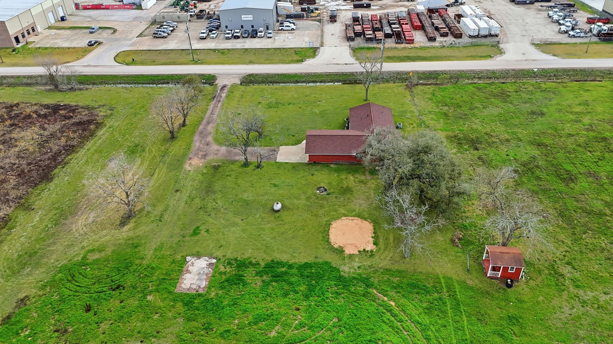 1839 W Henderson Rd Property Photo 40