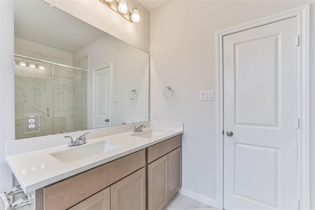 704 Ocean Palms Drive Property Photo 16