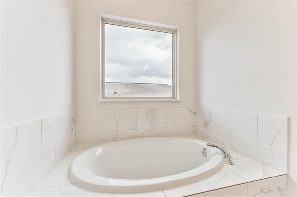 704 Ocean Palms Drive Property Photo 17