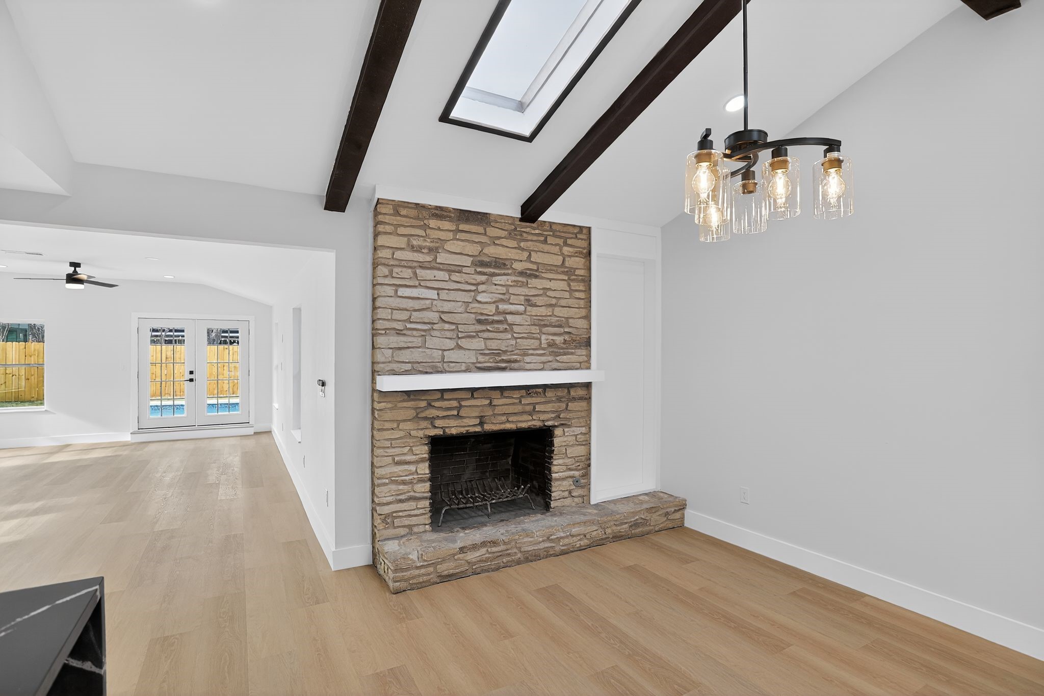 1906 Sunny Brook Drive Property Photo 12