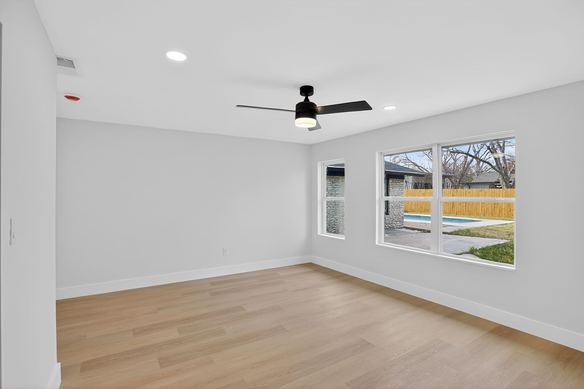 1906 Sunny Brook Drive Property Photo 14