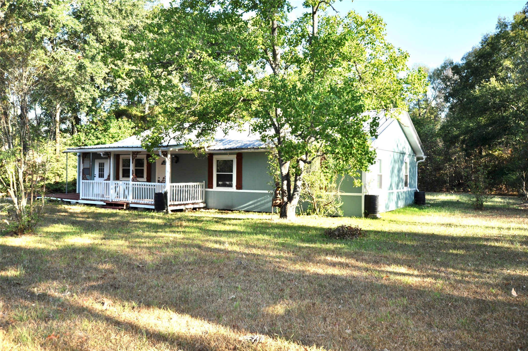 208 Blue Lake Drive Property Photo 2