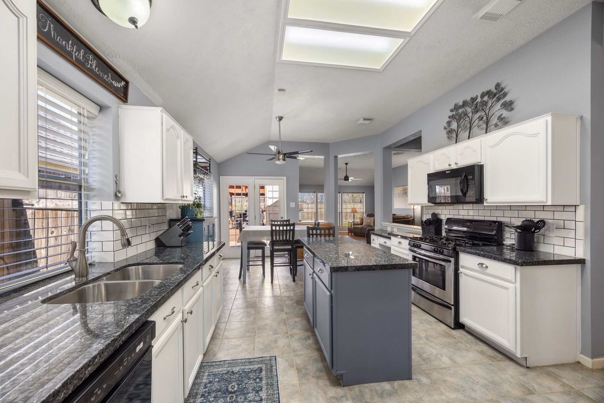 15326 Oak Lake Glen Drive Property Photo 10