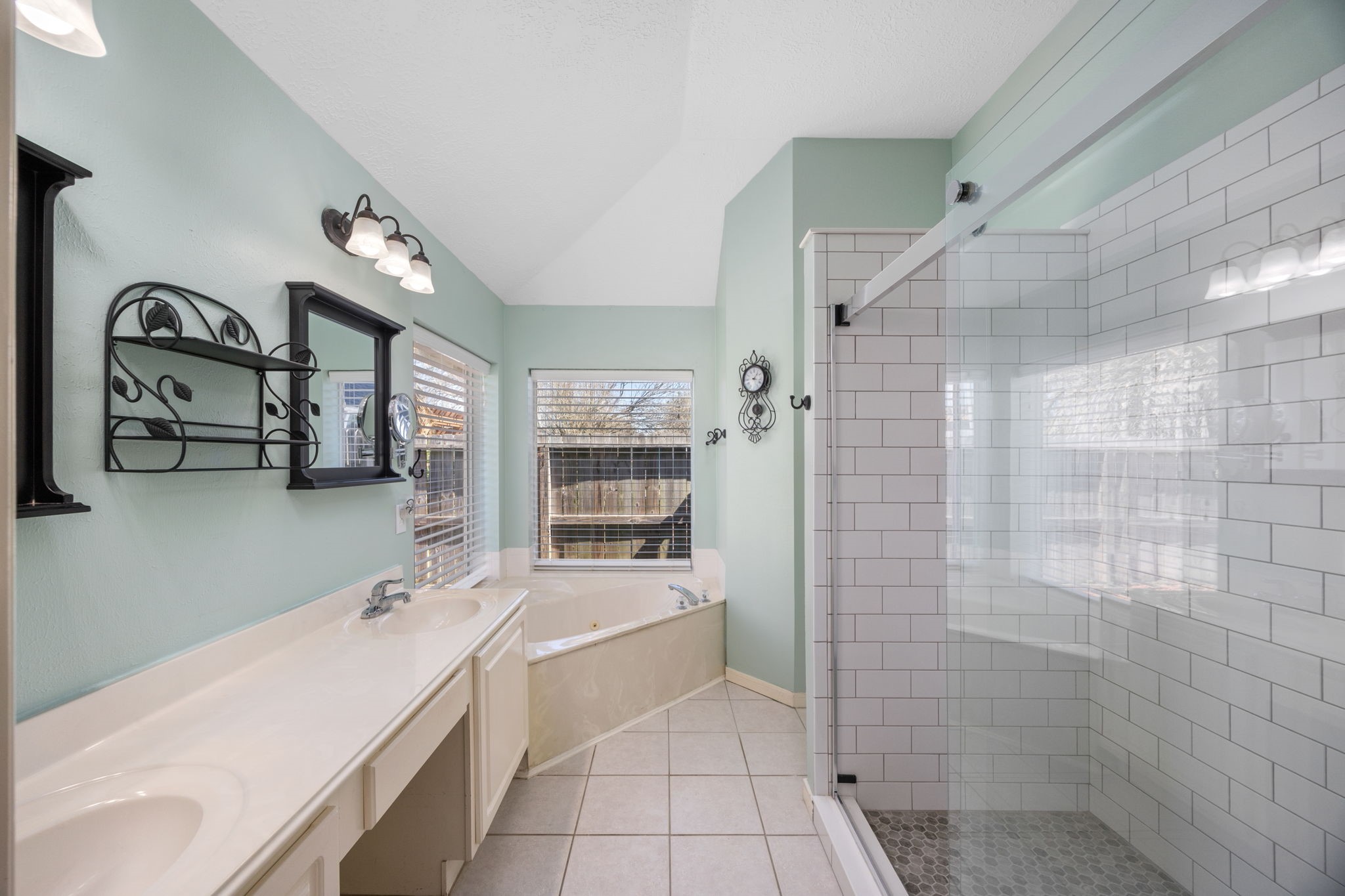 15326 Oak Lake Glen Drive Property Photo 20