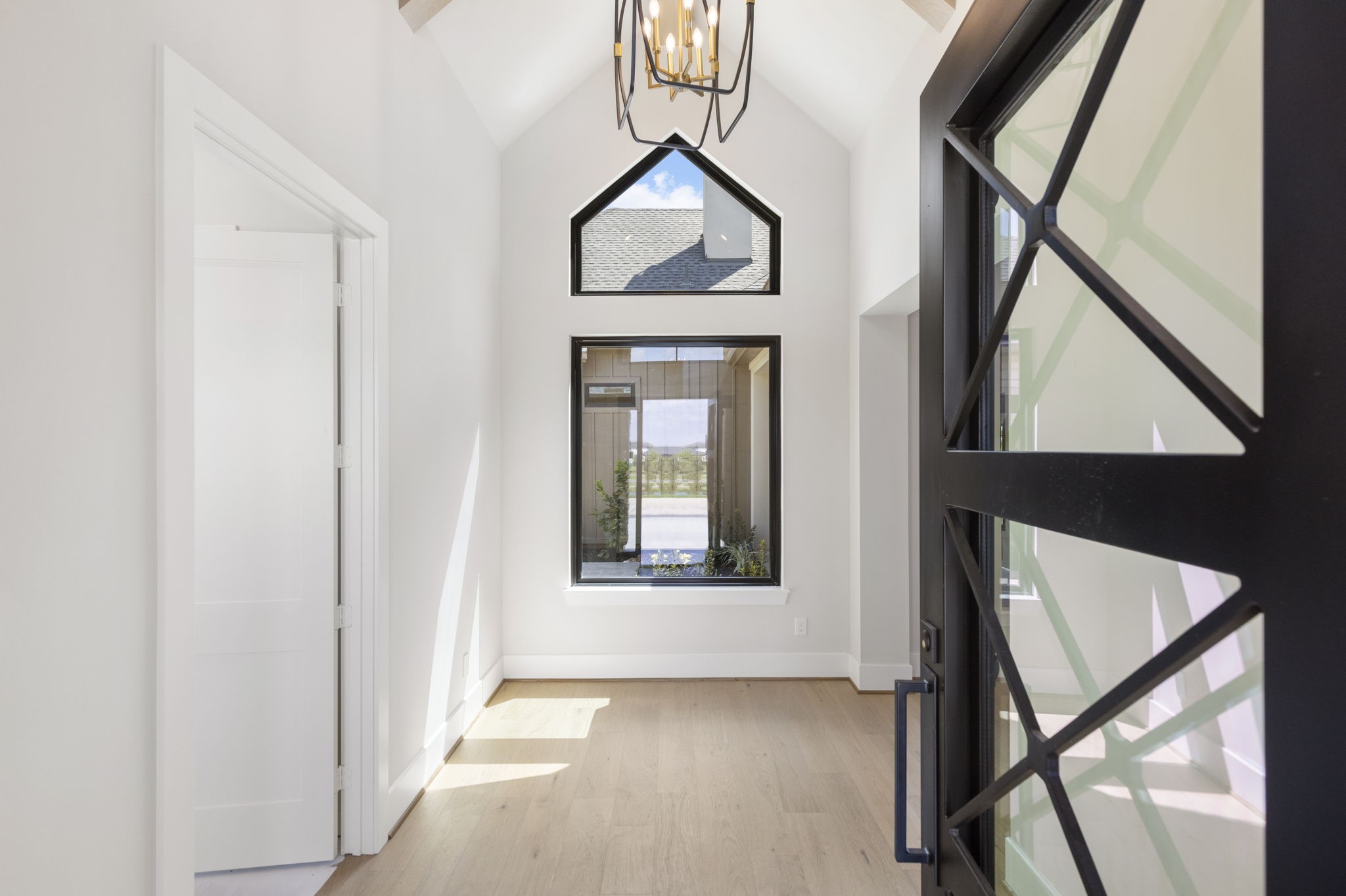 14114 Ripple Ridge Drive Property Photo 3