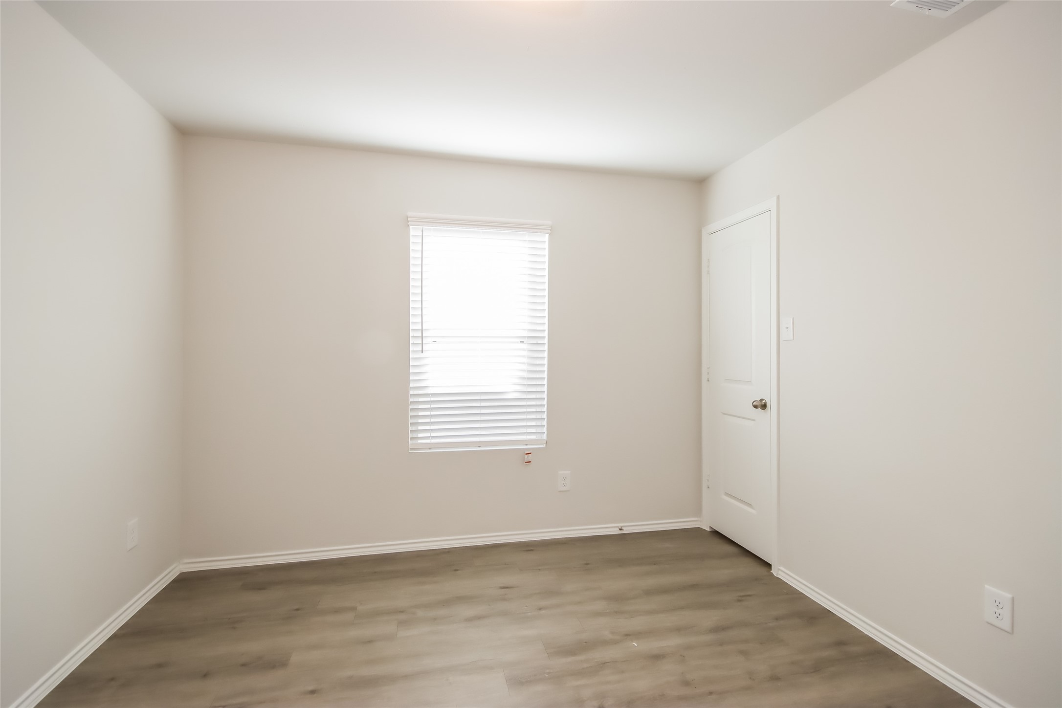2704 Atlas Drive Property Photo 10