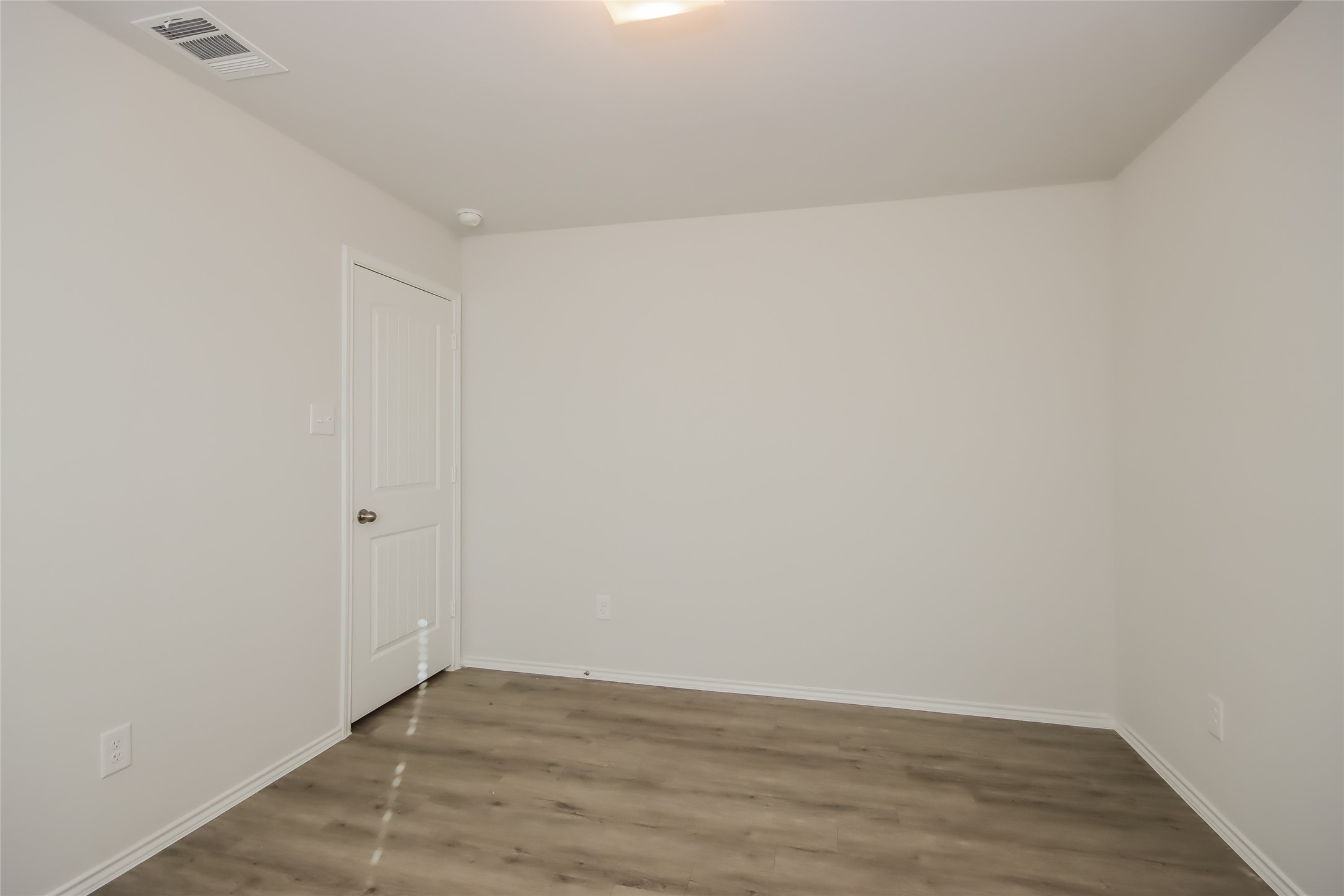 2704 Atlas Drive Property Photo 11