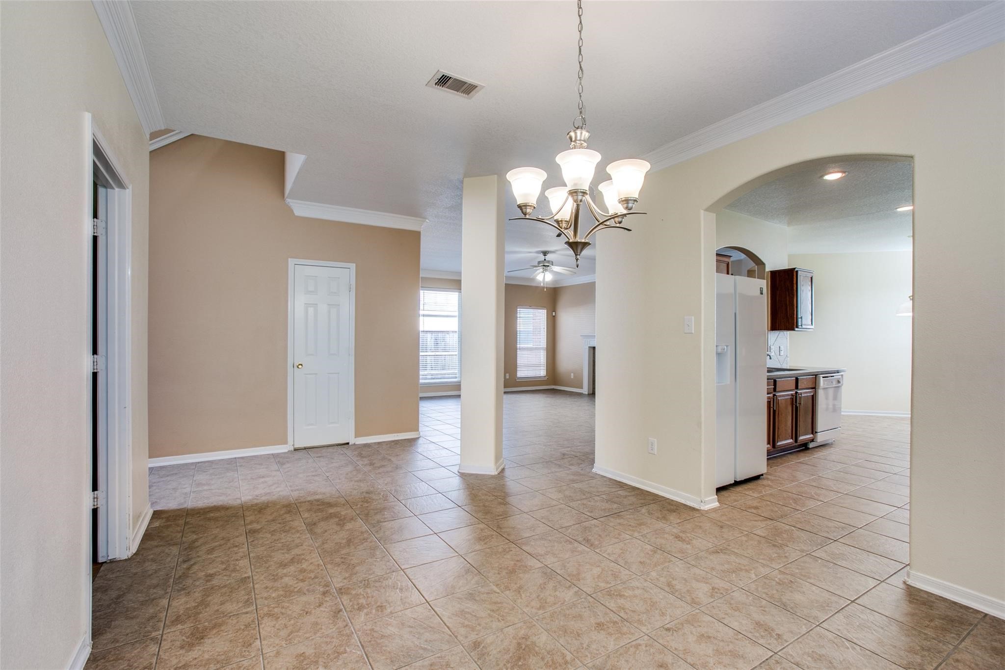 9907 Valance Way Property Photo 6